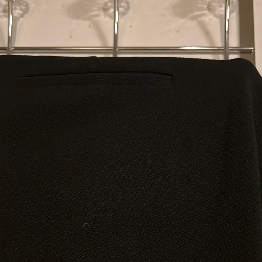 Kasper Black Pants Elegant and Versatile Friday grenzie sale
Pull ups - Picture 10 of 10